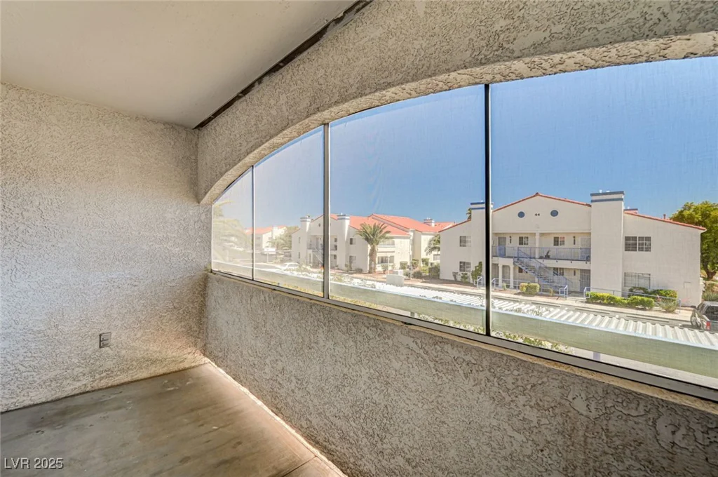 2725 Nellis, Las Vegas, NV 89121