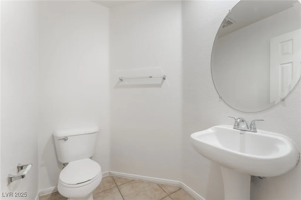 7553 Virginia Dale, Las Vegas, NV 89131