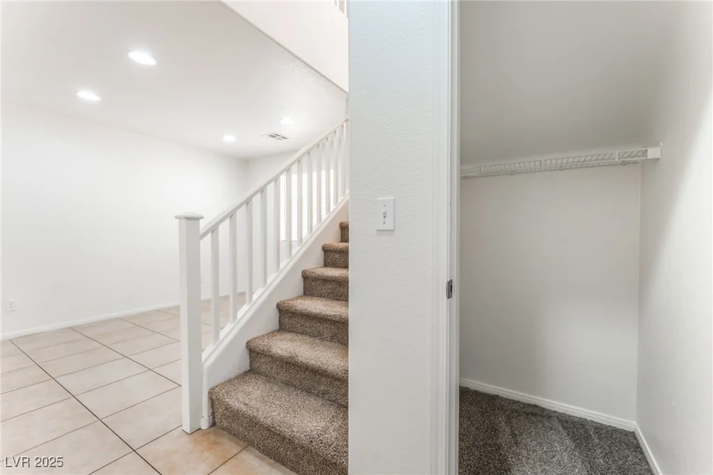 7553 Virginia Dale, Las Vegas, NV 89131