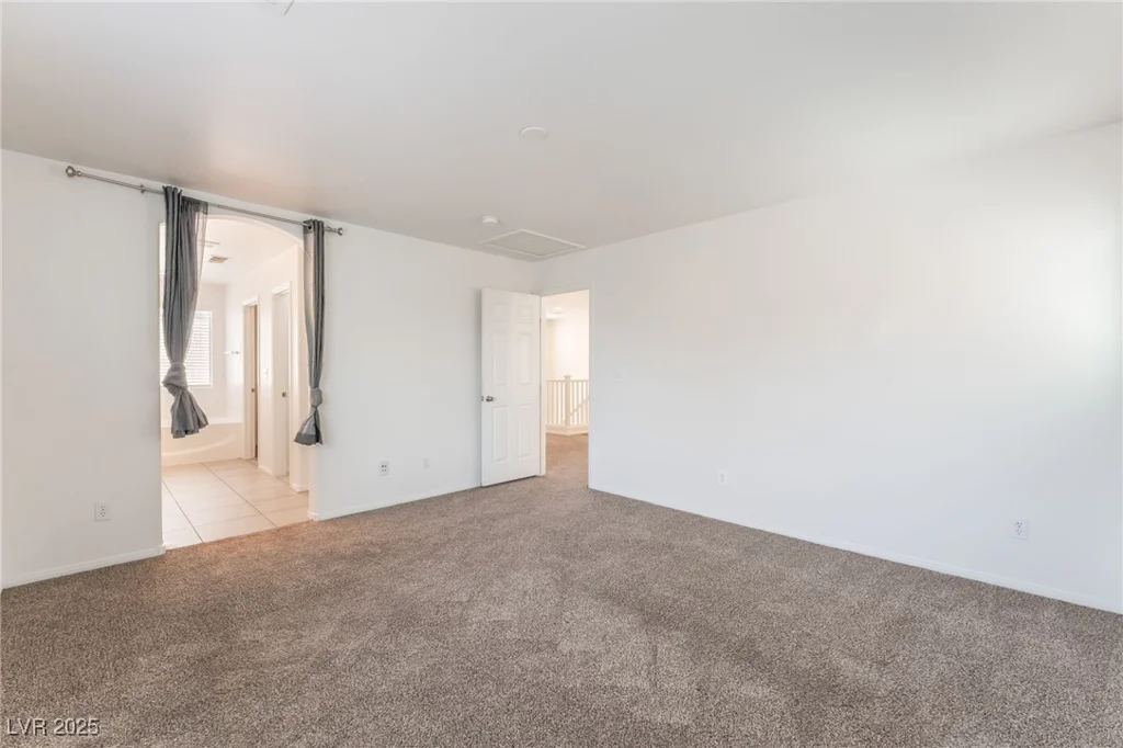 7553 Virginia Dale, Las Vegas, NV 89131