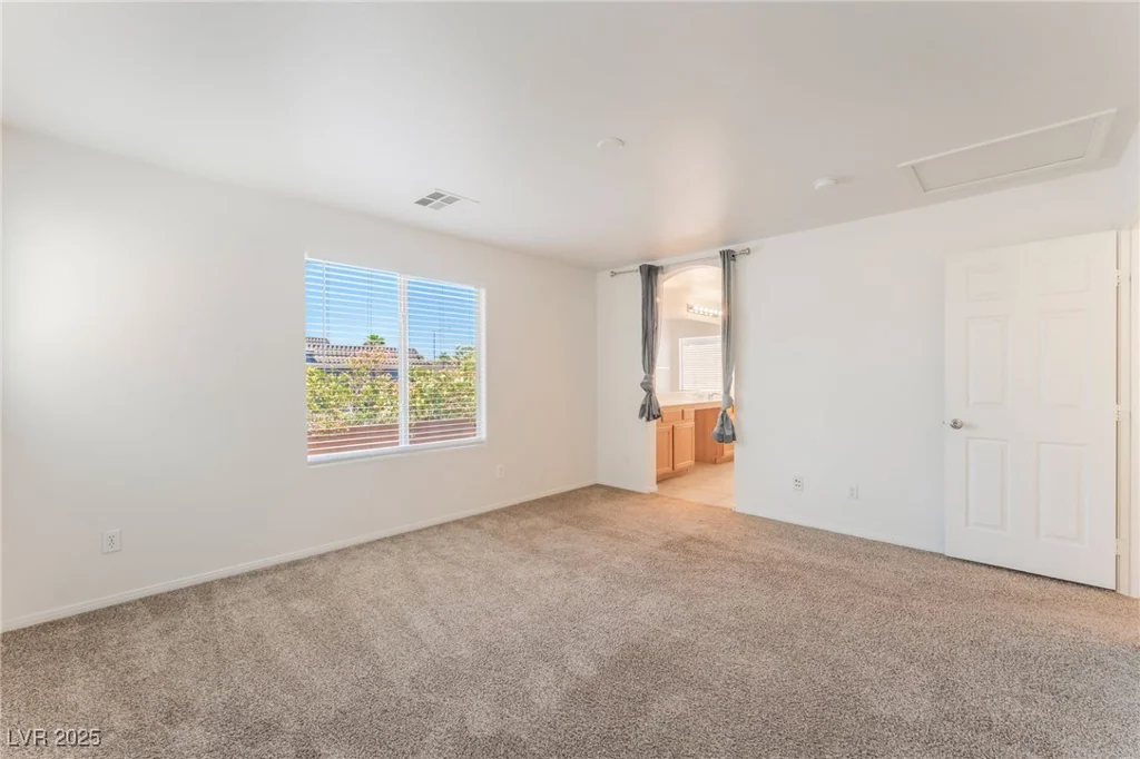 7553 Virginia Dale, Las Vegas, NV 89131