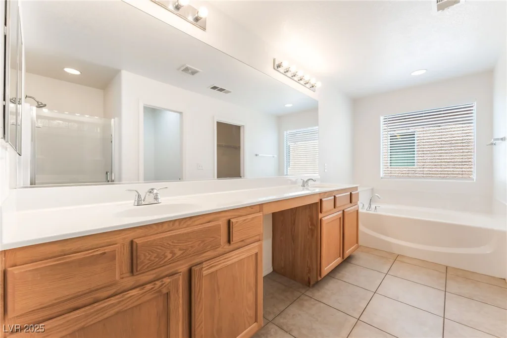 7553 Virginia Dale, Las Vegas, NV 89131