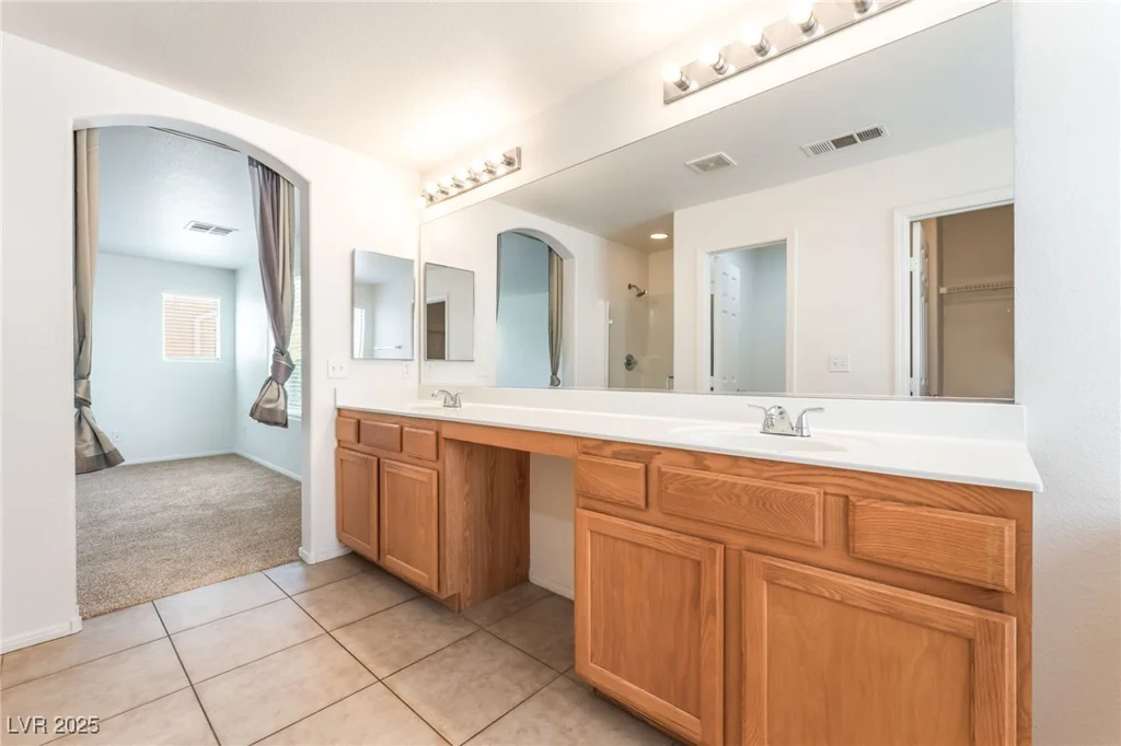 7553 Virginia Dale, Las Vegas, NV 89131