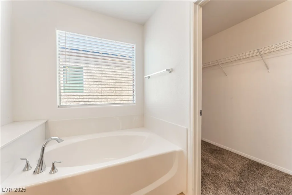 7553 Virginia Dale, Las Vegas, NV 89131