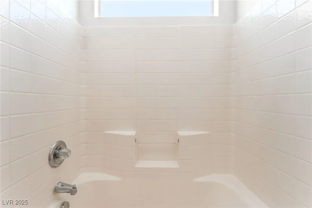 7553 Virginia Dale, Las Vegas, NV 89131