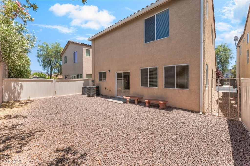7553 Virginia Dale, Las Vegas, NV 89131
