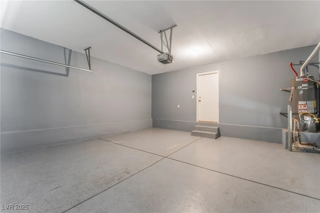 7553 Virginia Dale, Las Vegas, NV 89131
