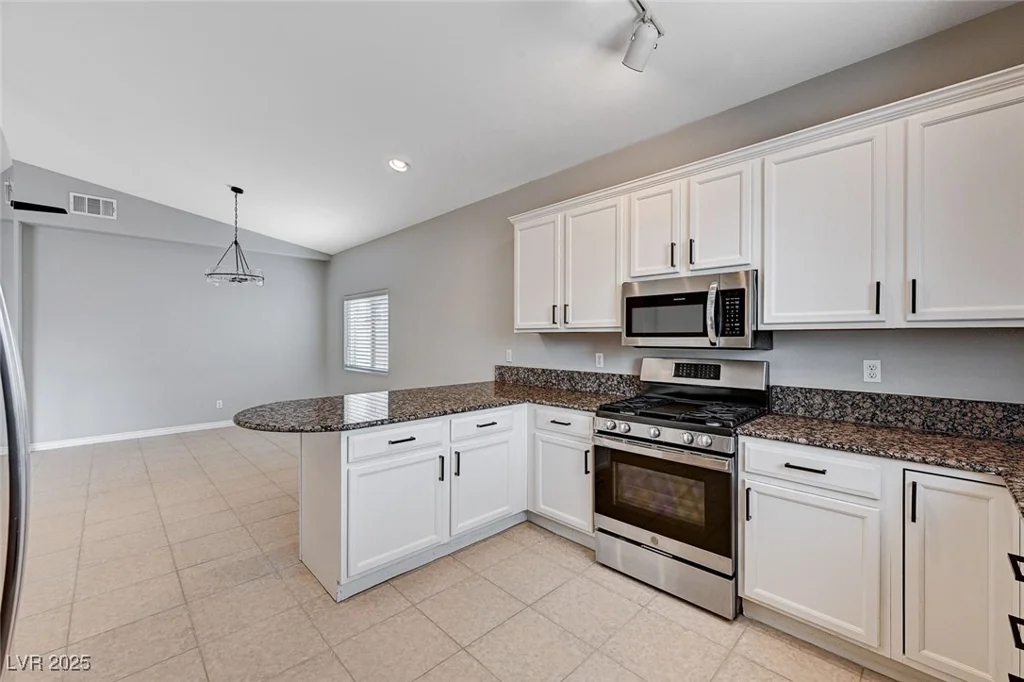 525 Sun Mountain, North Las Vegas, NV 89031