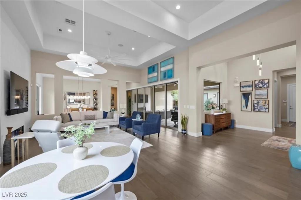 6804 Regency Stone, Las Vegas, NV 89148