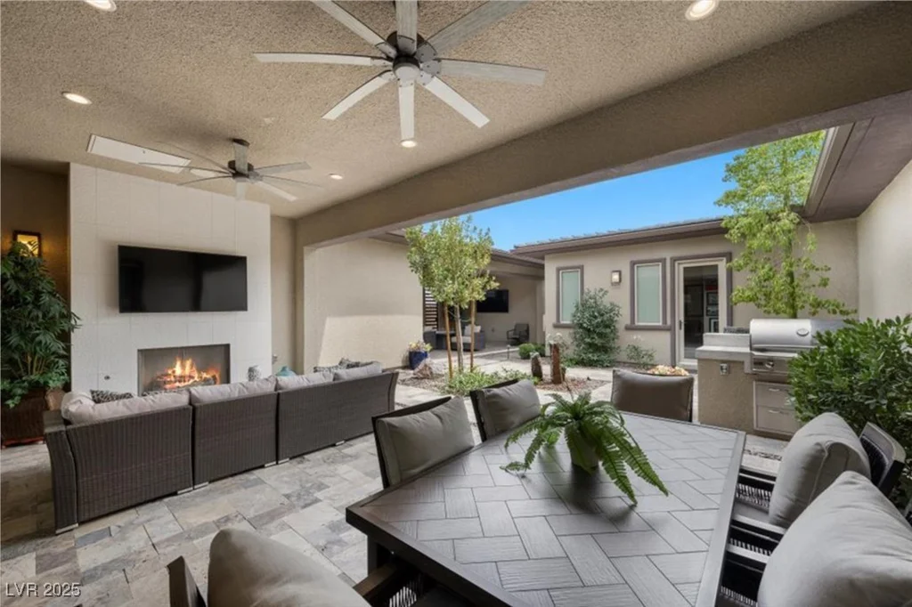 6804 Regency Stone, Las Vegas, NV 89148