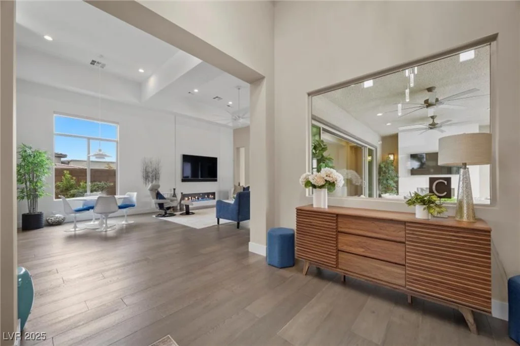 6804 Regency Stone, Las Vegas, NV 89148