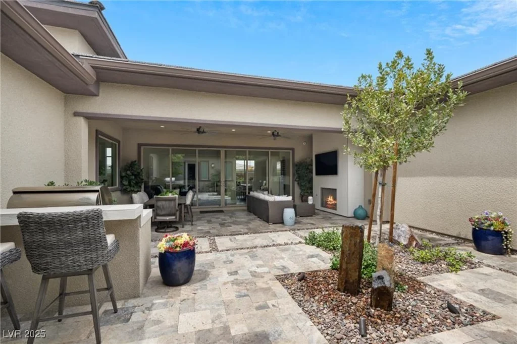 6804 Regency Stone, Las Vegas, NV 89148