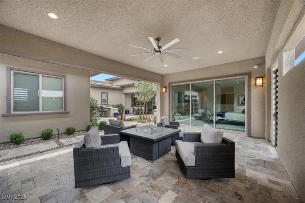 6804 Regency Stone, Las Vegas, NV 89148