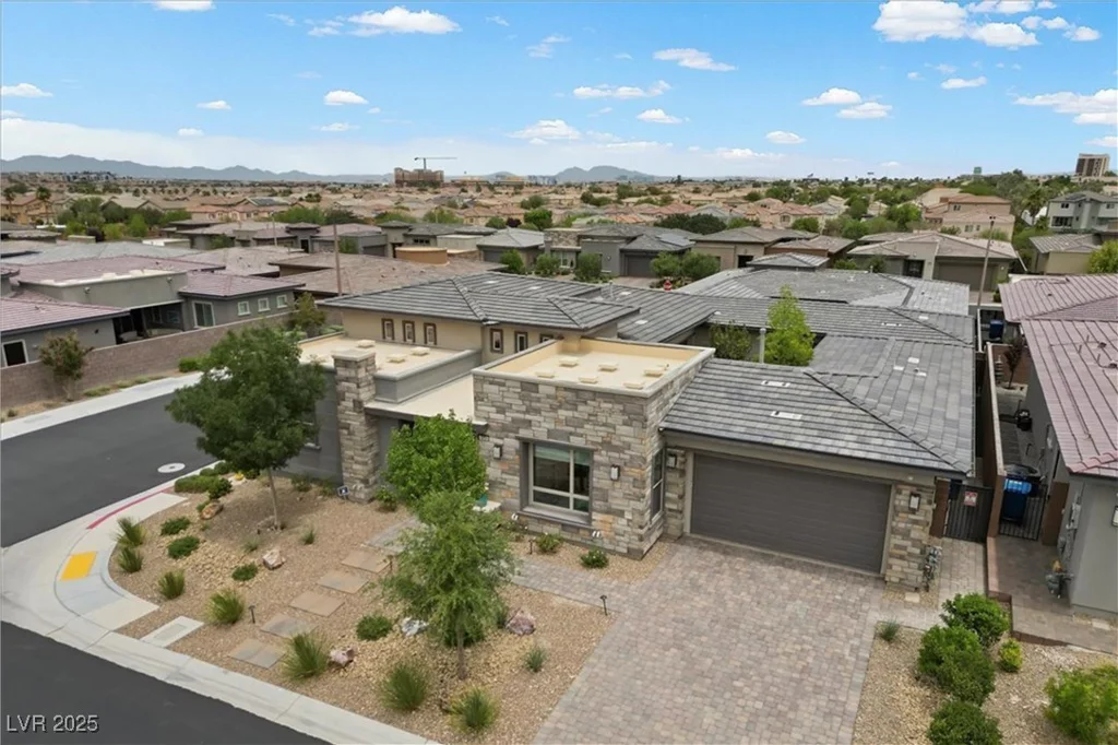6804 Regency Stone, Las Vegas, NV 89148