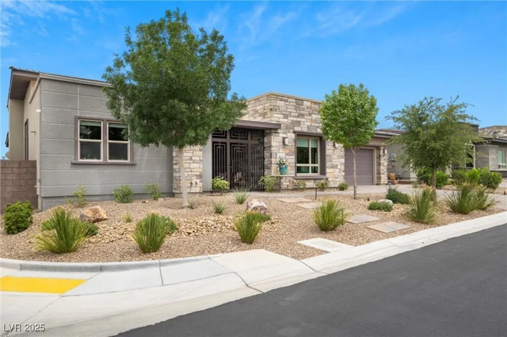6804 Regency Stone, Las Vegas, NV 89148