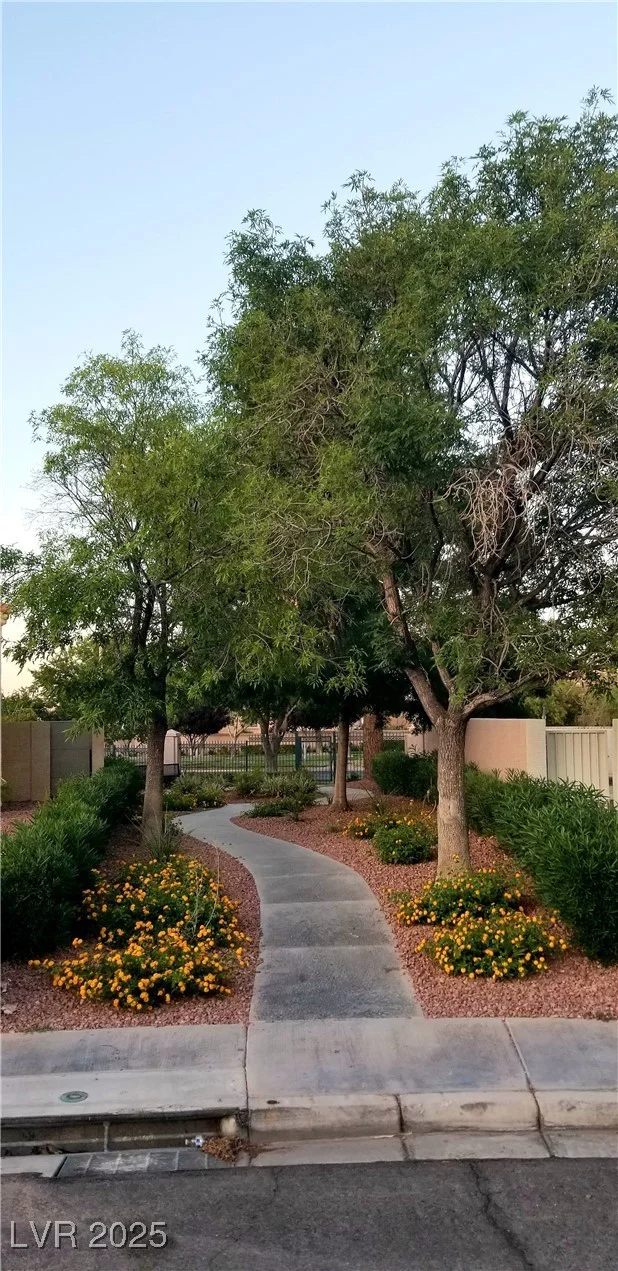 2140 Desert Peak, Las Vegas, NV 89134