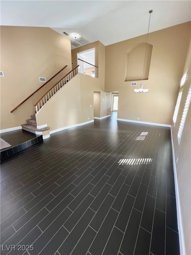 2140 Desert Peak, Las Vegas, NV 89134