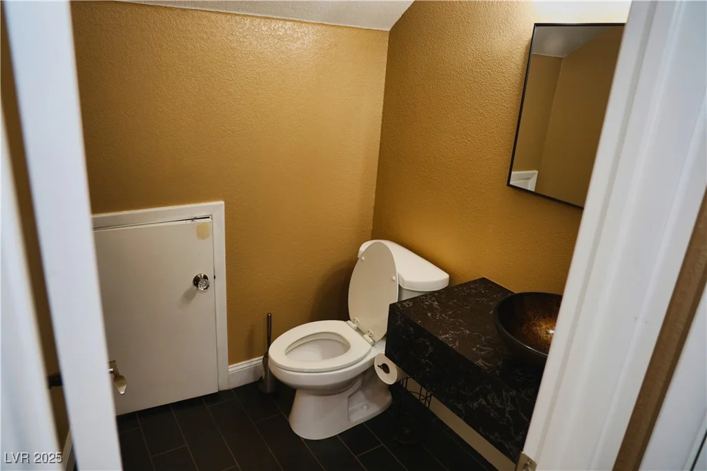 2140 Desert Peak, Las Vegas, NV 89134