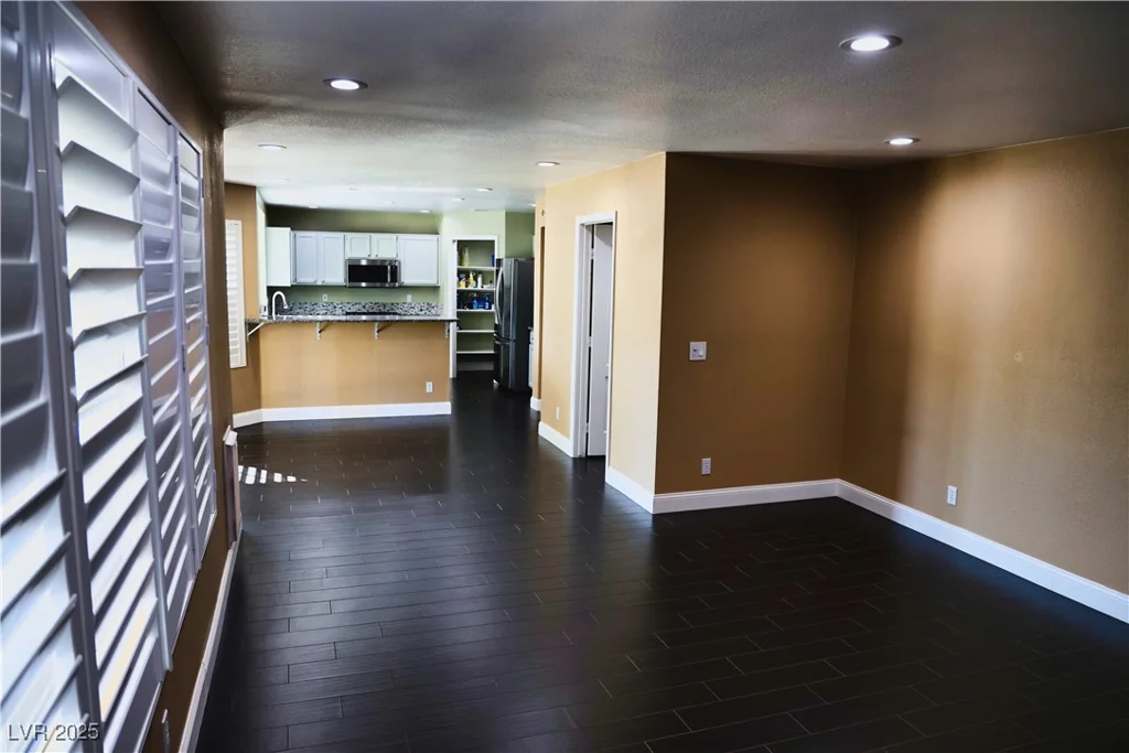 2140 Desert Peak, Las Vegas, NV 89134