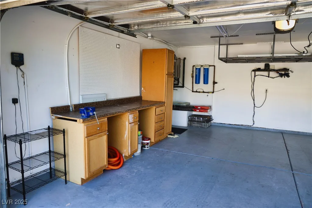 2140 Desert Peak, Las Vegas, NV 89134