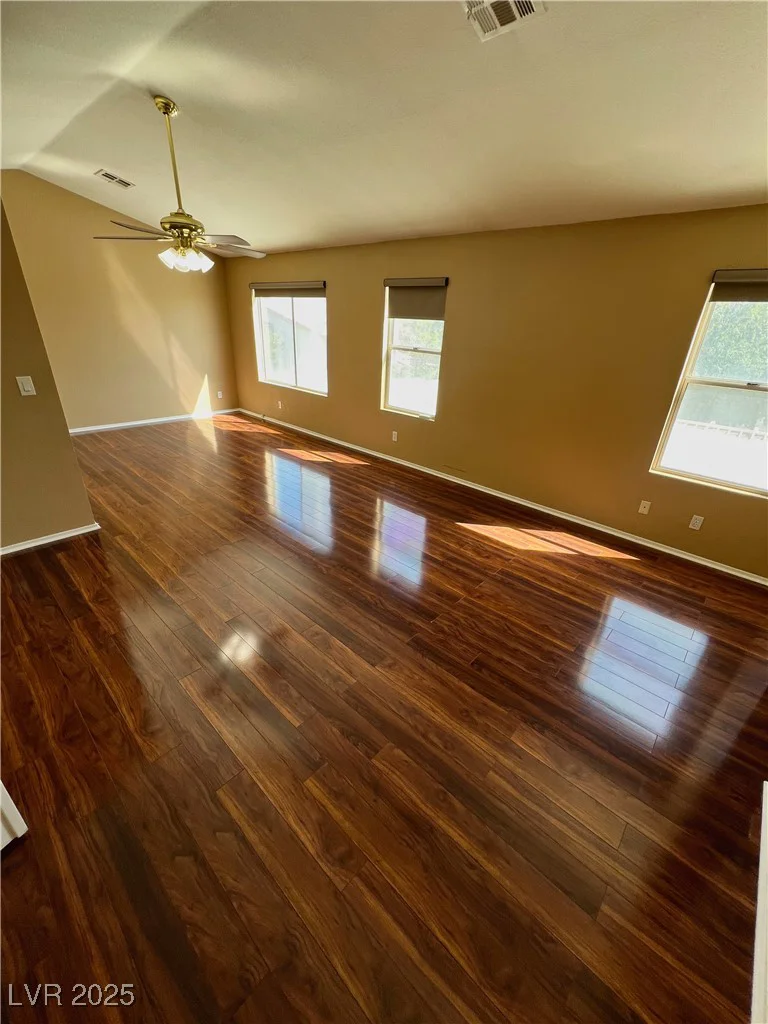 2140 Desert Peak, Las Vegas, NV 89134