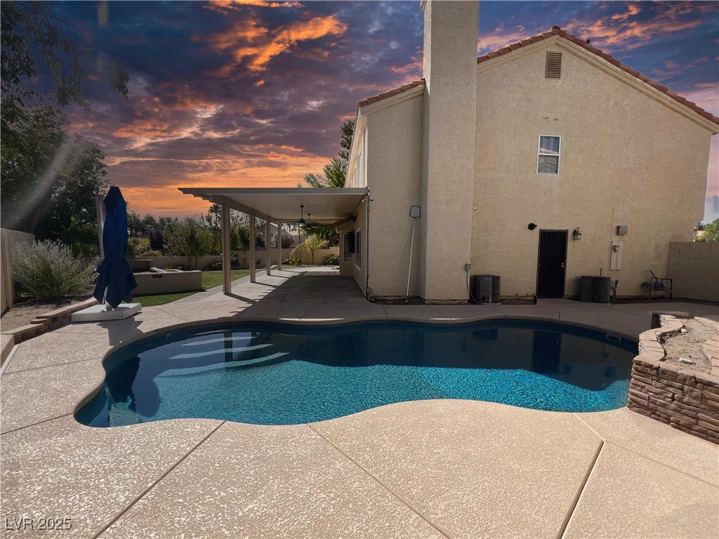 2140 Desert Peak, Las Vegas, NV 89134