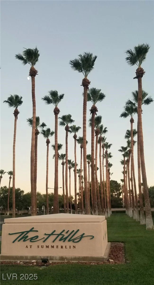 2140 Desert Peak, Las Vegas, NV 89134