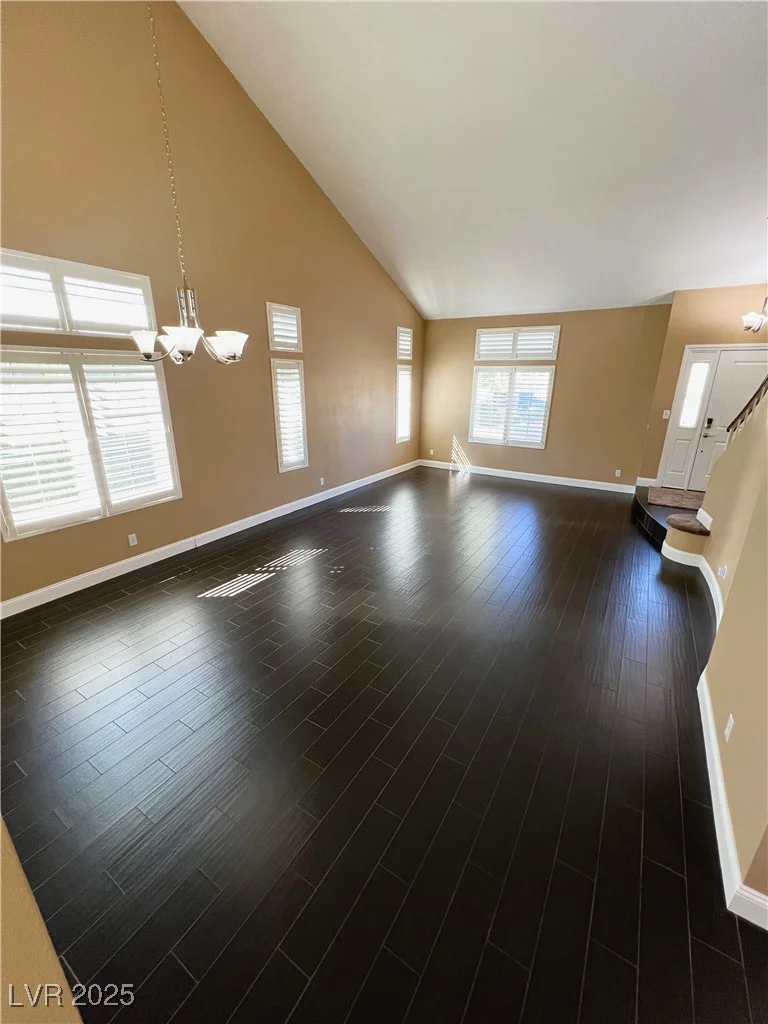 2140 Desert Peak, Las Vegas, NV 89134