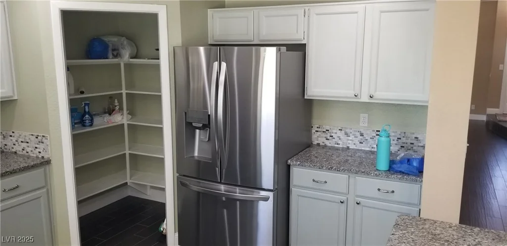 2140 Desert Peak, Las Vegas, NV 89134