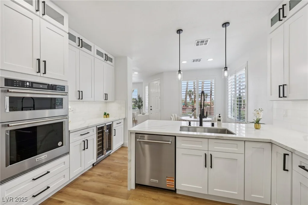 9900 Summer Ash, Las Vegas, NV 89134