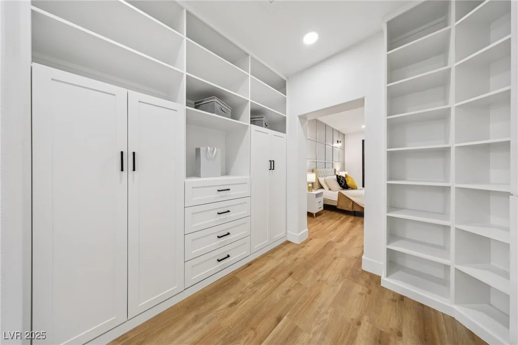 9900 Summer Ash, Las Vegas, NV 89134