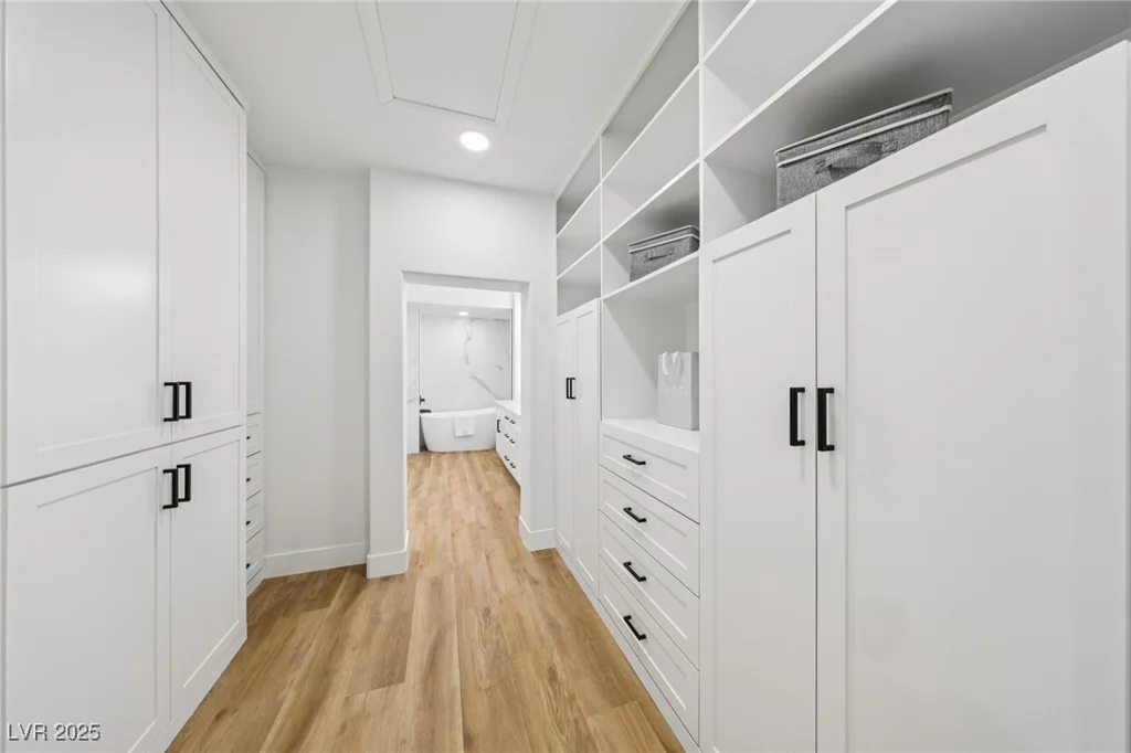 9900 Summer Ash, Las Vegas, NV 89134