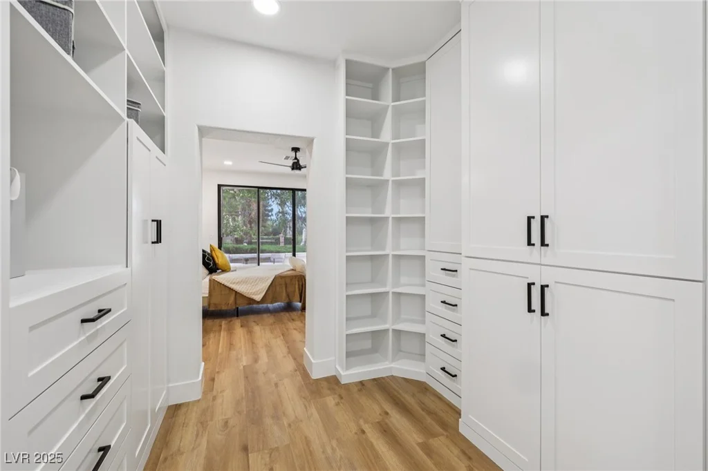 9900 Summer Ash, Las Vegas, NV 89134