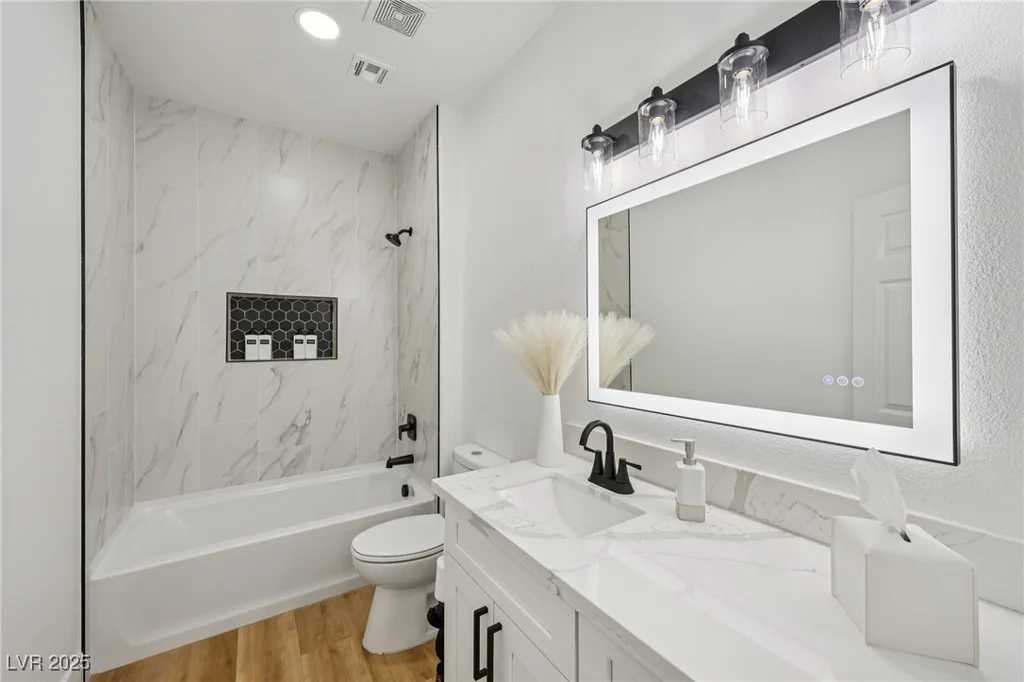 9900 Summer Ash, Las Vegas, NV 89134