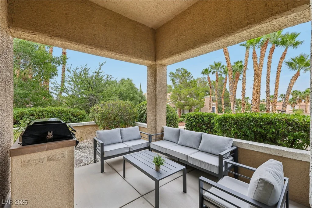 9900 Summer Ash, Las Vegas, NV 89134