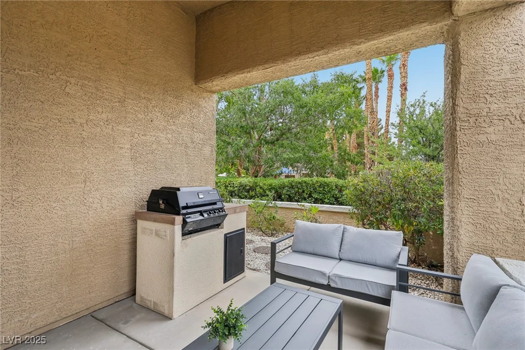 9900 Summer Ash, Las Vegas, NV 89134