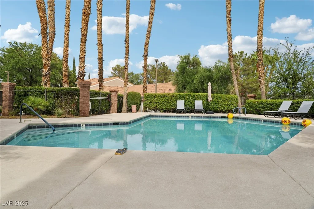 9900 Summer Ash, Las Vegas, NV 89134