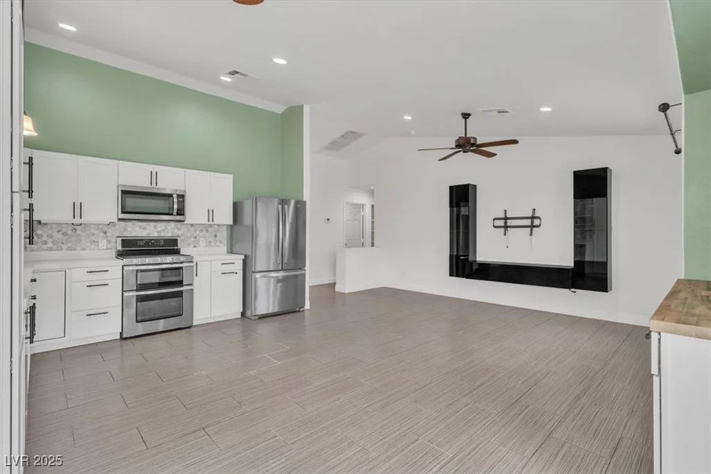 658 Turtleback, North Las Vegas, NV 89031