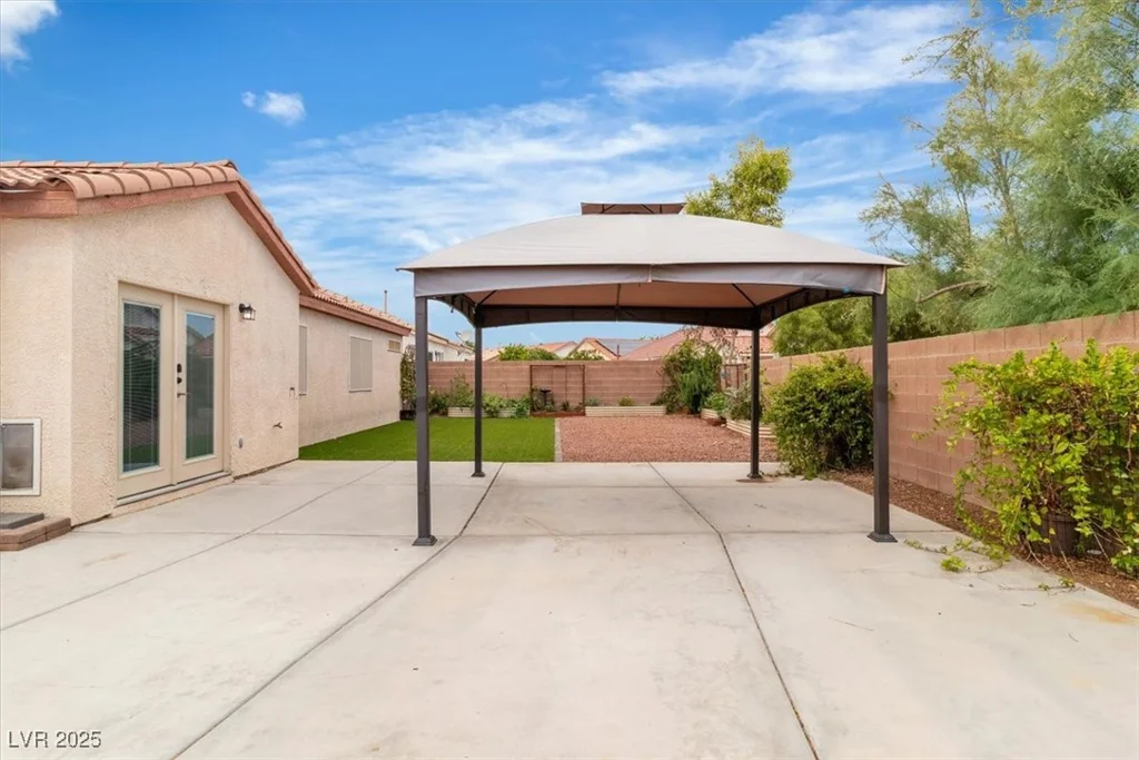 658 Turtleback, North Las Vegas, NV 89031