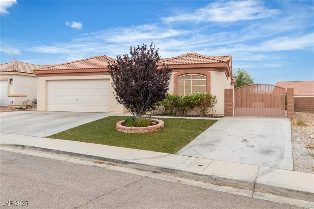 658 Turtleback, North Las Vegas, NV 89031