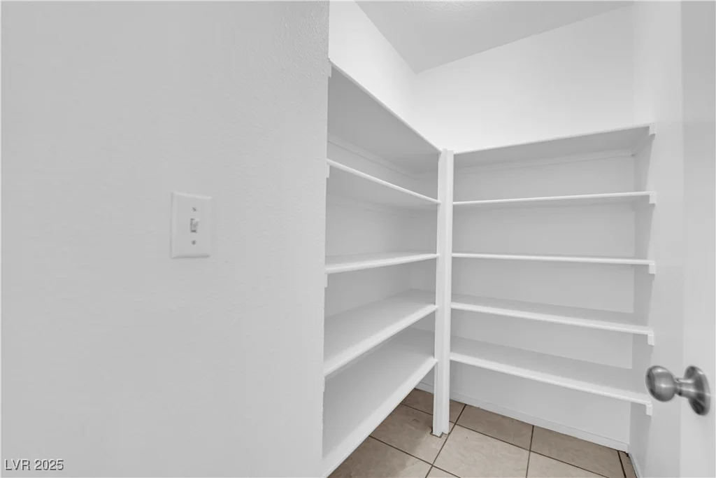 1041 Cedar Pines, Henderson, NV 89011
