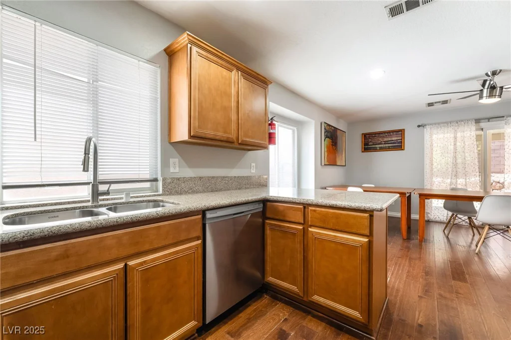 7459 Aurora Glow, Las Vegas, NV 89139