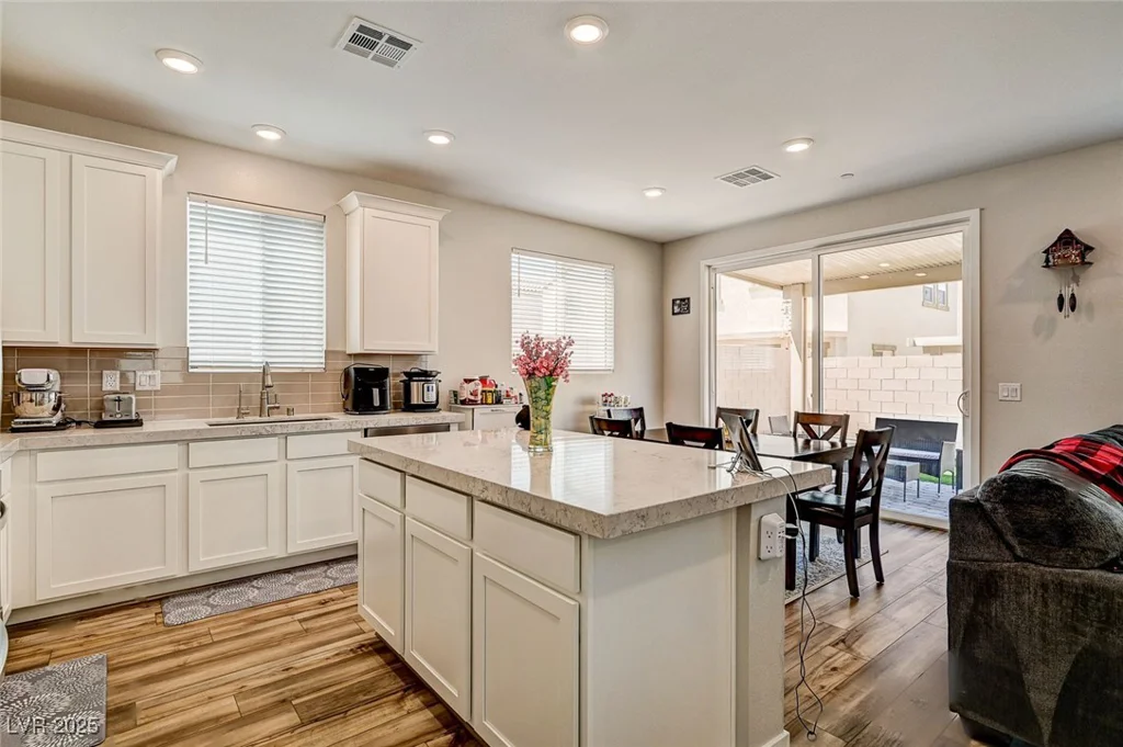 10650 Dryades, Las Vegas, NV 89166