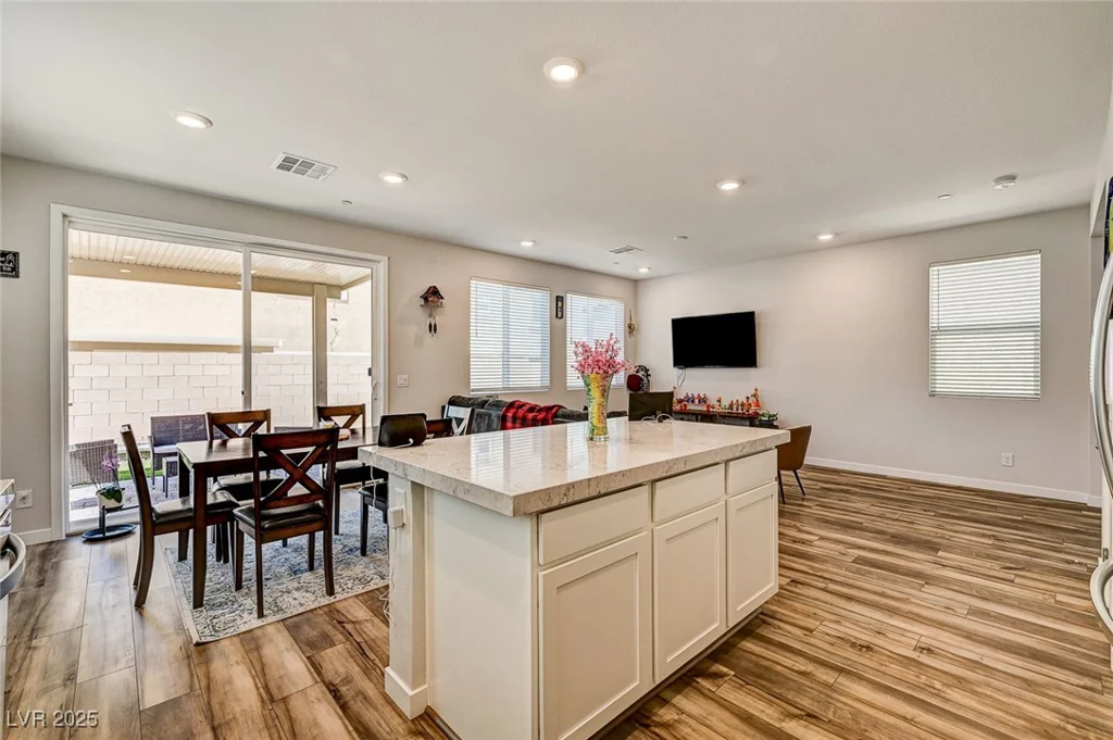 10650 Dryades, Las Vegas, NV 89166