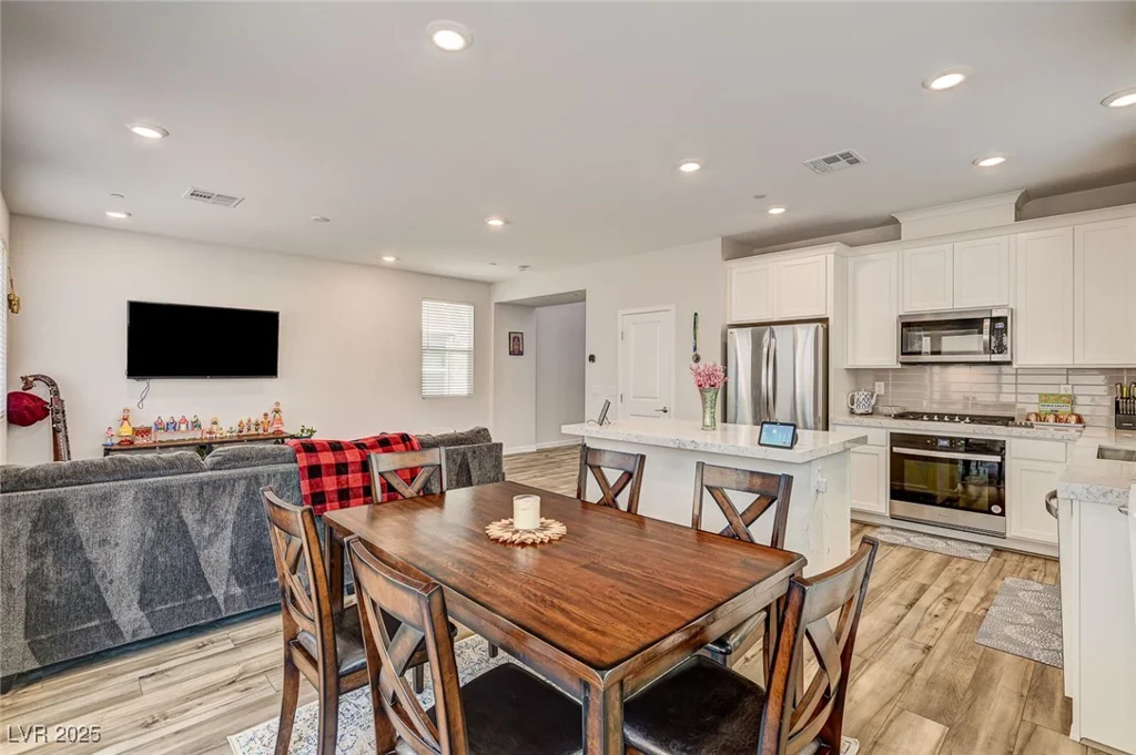 10650 Dryades, Las Vegas, NV 89166