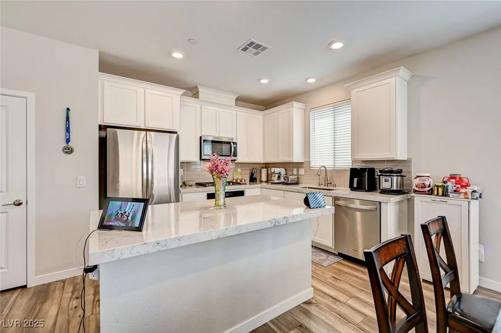 10650 Dryades, Las Vegas, NV 89166