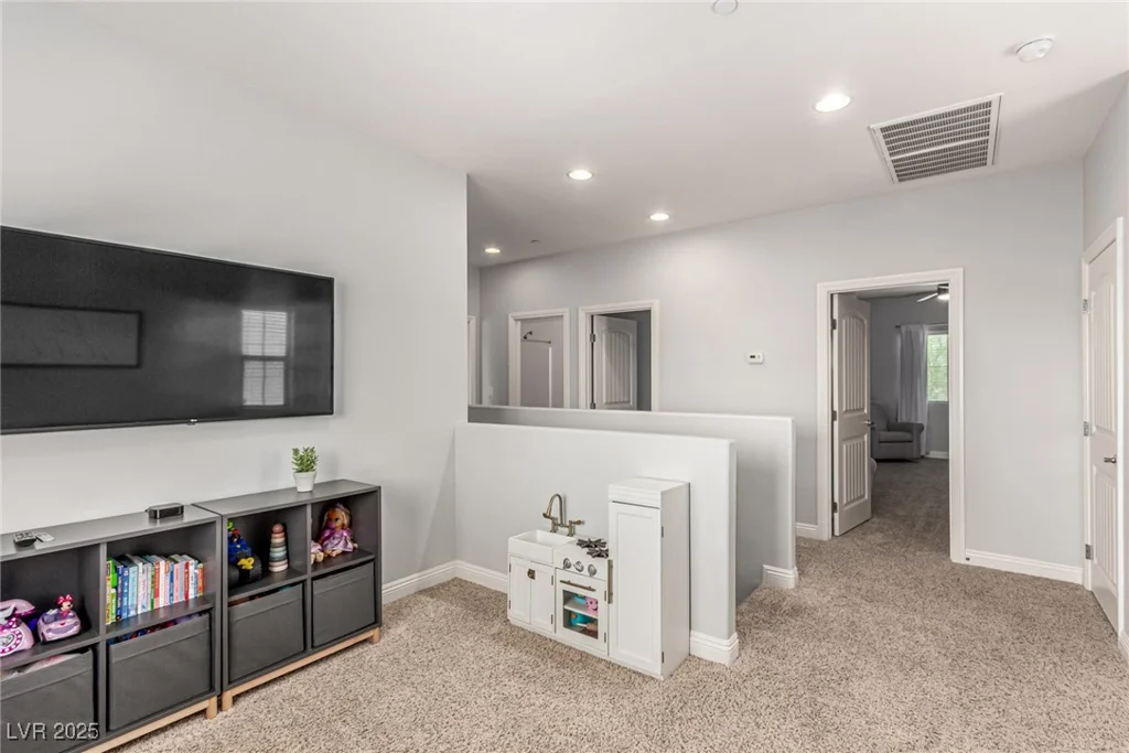 1034 Fish Pond, Henderson, NV 89014