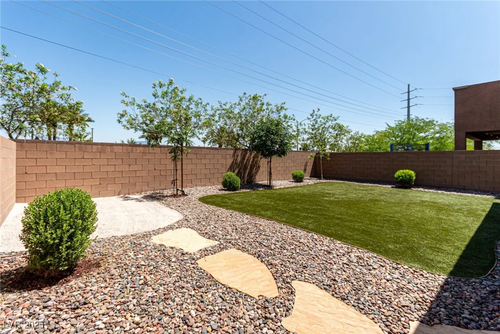 1034 Fish Pond, Henderson, NV 89014