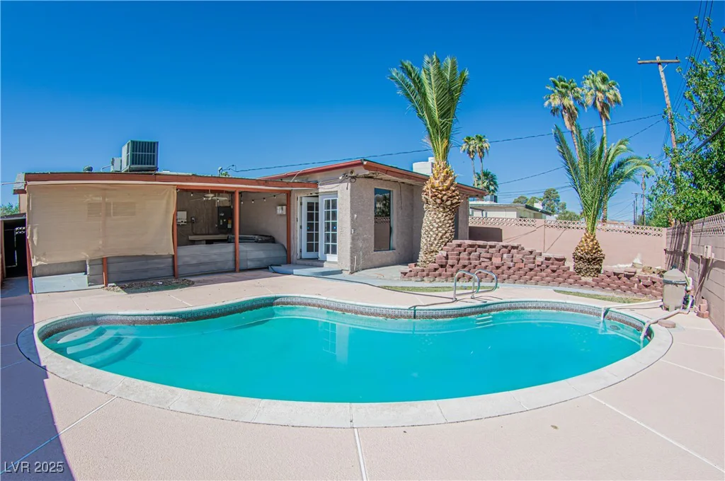 4304 El Conlon, Las Vegas, NV 89102