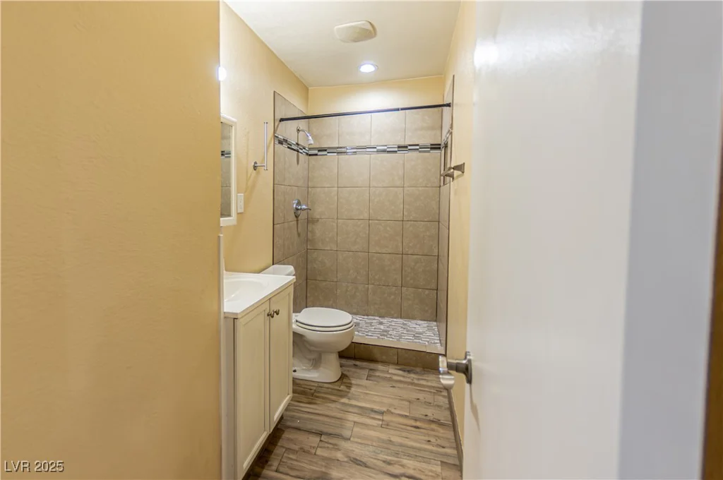 4304 El Conlon, Las Vegas, NV 89102